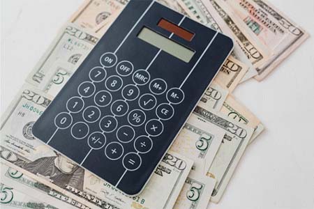 Calculator on loose cash