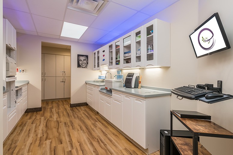 Dental lab and sanitation area